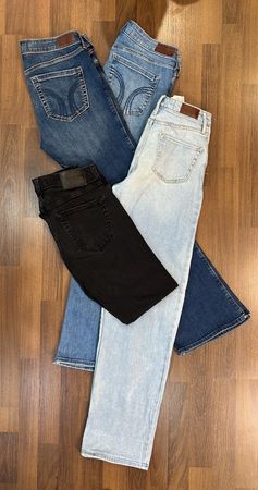 avg-03471 Hollister Jeans
