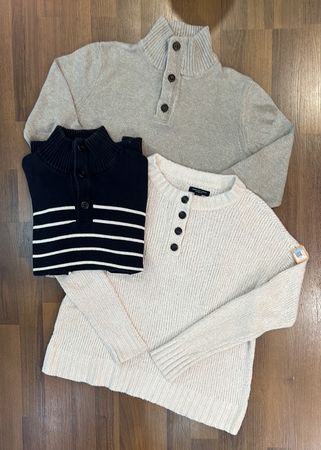 avg-03484 american eagle sweaters