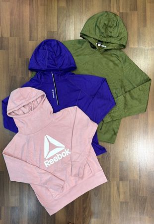 av-12355 reebok フーディーズ