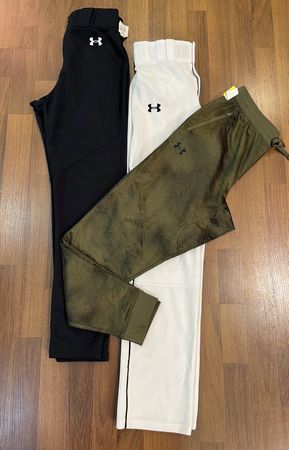 av-12364 Under Armour pantalon de survêtement