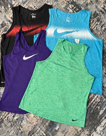 av-12405 Nike タンクトップ