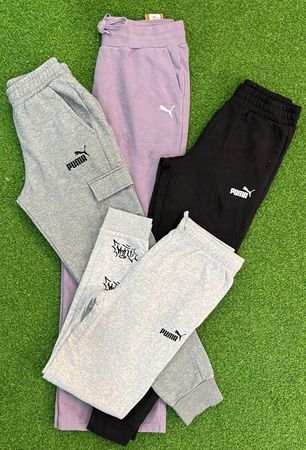 av-12427 pantalon de survêtement Puma
