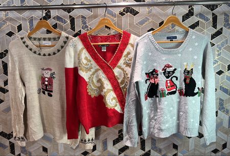 avg-03618 y2k style christmas sweaters