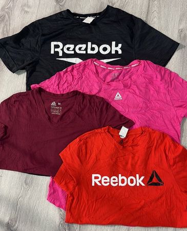 av-12601 Reebok T-Shirts