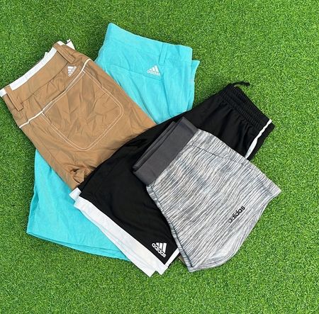av-12595 adidas-Shorts