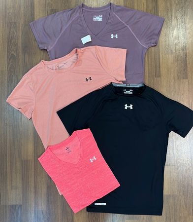 av-12620 Under Armour T-Shirts