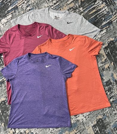 av-12656 nike t-shirts