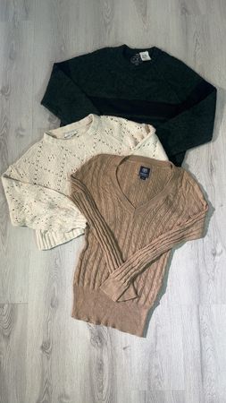 avg-03318 american eagle sweaters