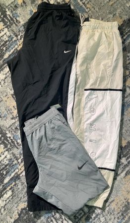 av-11758 nike track pants