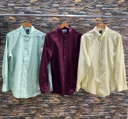 av-11843 calvin klein button up shirt