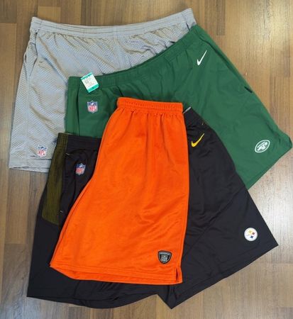 av-11817 nfl shorts