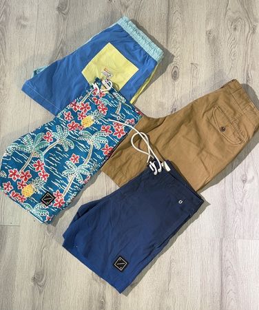 avg-03390 American Eagle Shorts