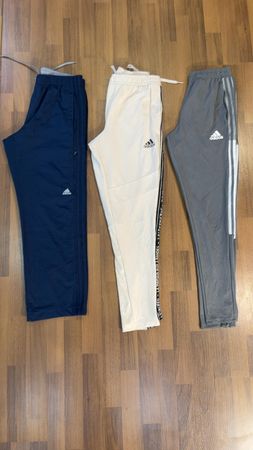 av-10116 adidas Jogginghose