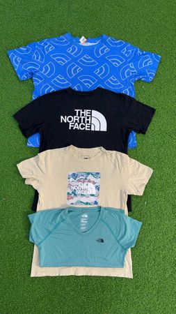 av-10266 the north face t-shirts