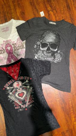 avg-03059 y2k style vintage t-shirts