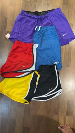 av-10672 nike shorts