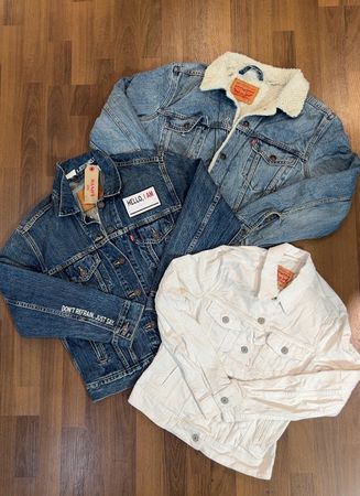 av-10647 levi's denim jackets