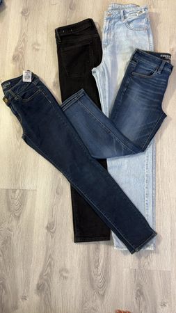 avg-03177 american eagle ladies jeans