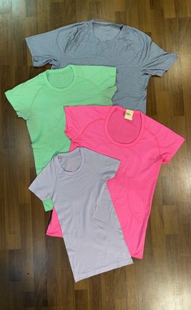 av-11042 lululemon camisetas
