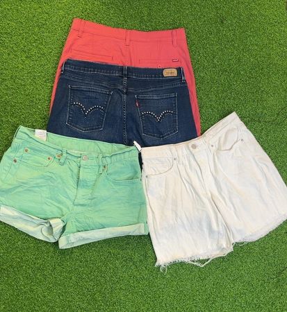 av-11094 levi’s shorts