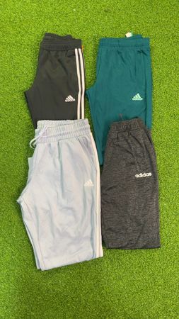 av-11080 adidas track pants