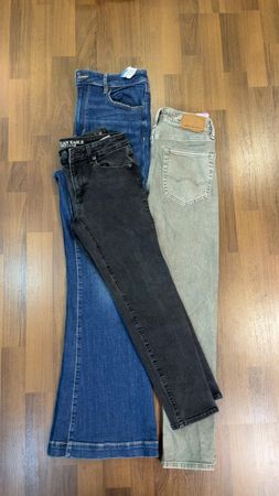 avg-03236 american eagle jeans