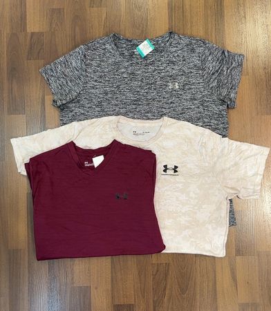 av-11253 アンダーアーマー Tシャツ