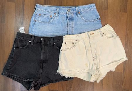 av-11415 levi's shorts