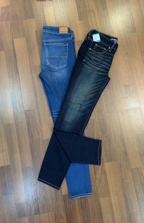avg-03279 american eagle ladies skinny jeans