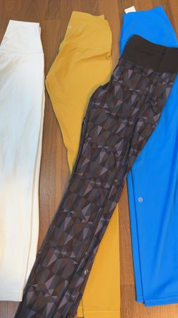 av-10511 lululemon レギンス